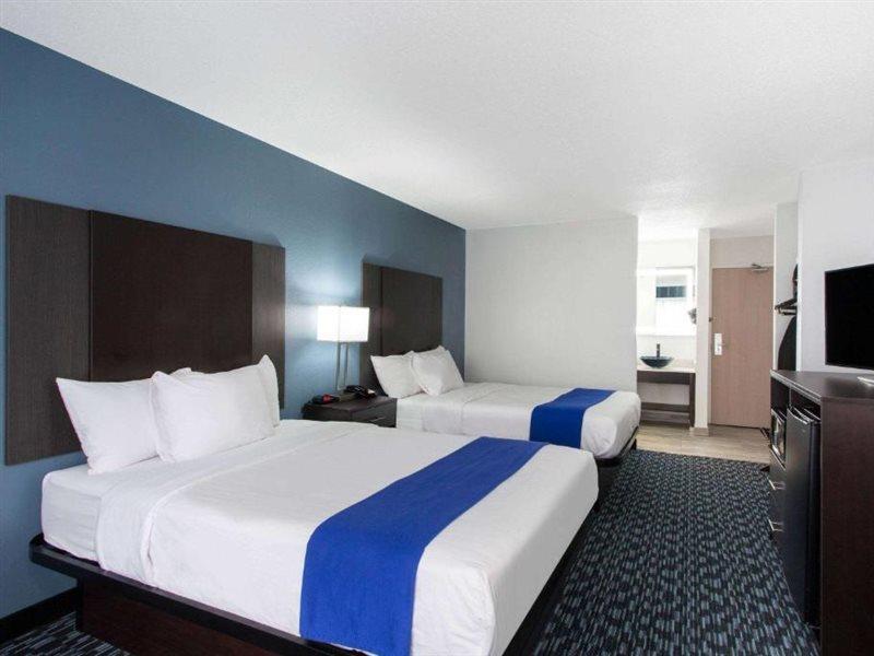 Baymont By Wyndham Charlotte University Dış mekan fotoğraf