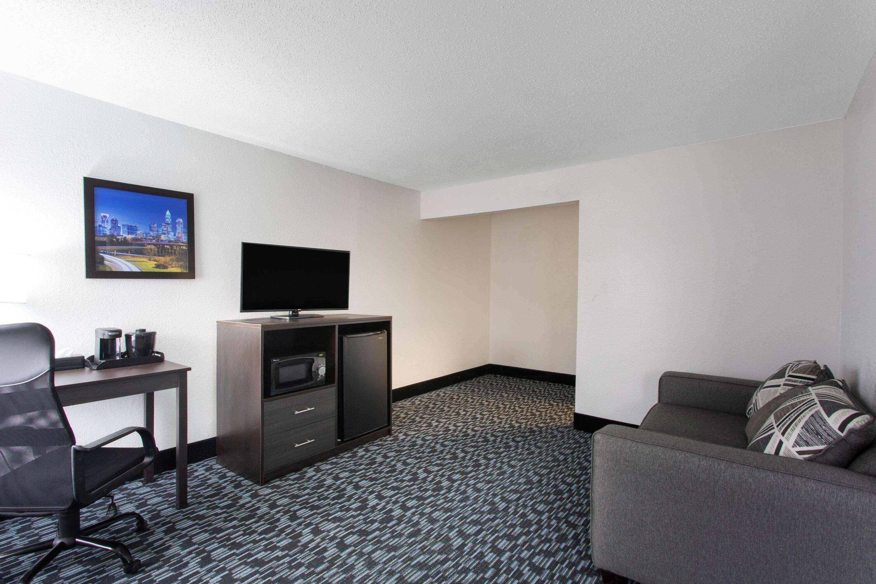 Baymont By Wyndham Charlotte University Dış mekan fotoğraf